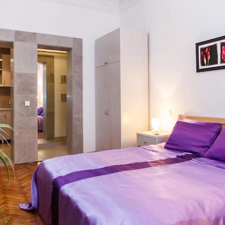 City Center Apartment With Balcony ベオグラード エクステリア 写真