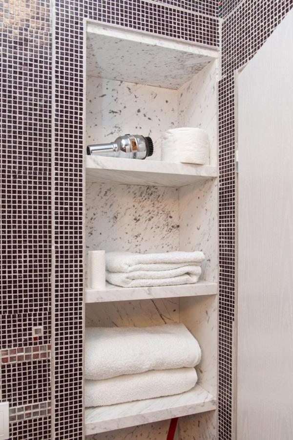 City Center Apartment With Balcony ベオグラード エクステリア 写真