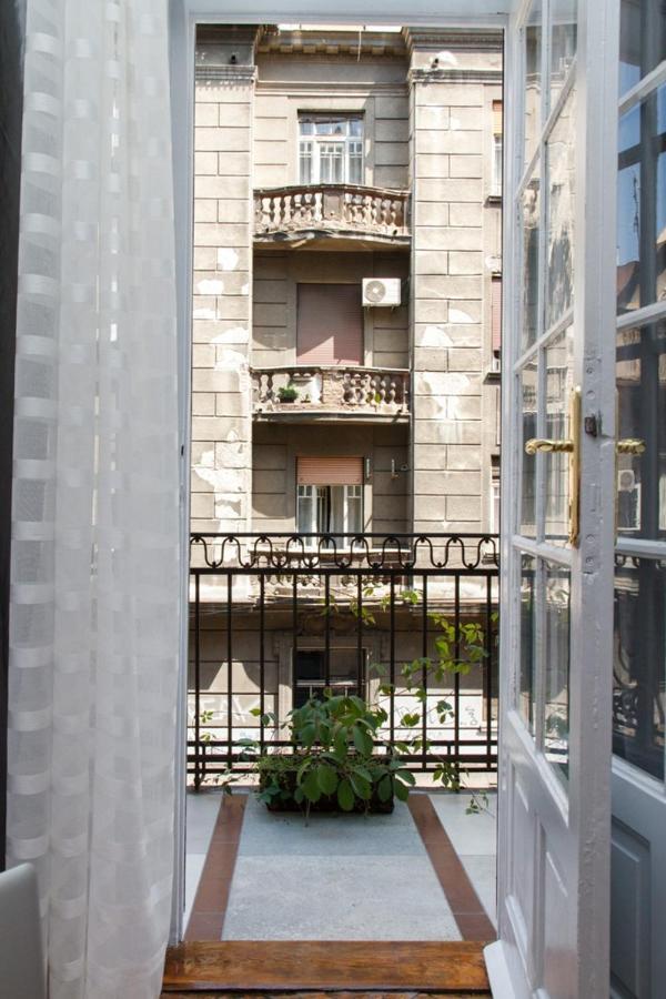 City Center Apartment With Balcony ベオグラード エクステリア 写真